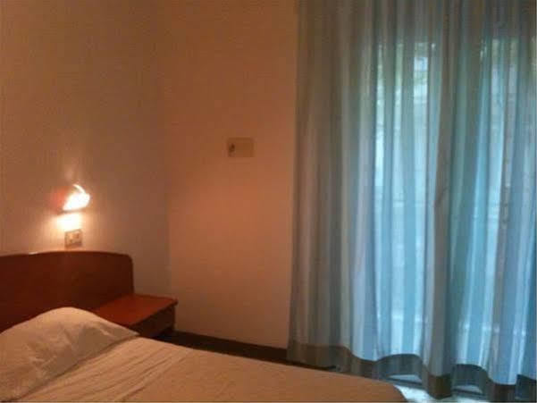 Hotel Tv 里米尼 外观 照片