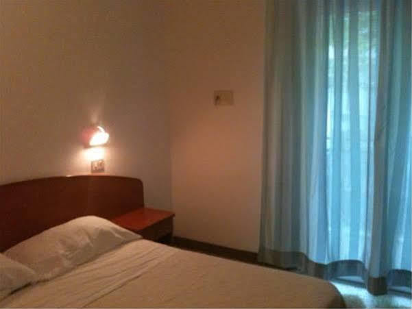 Hotel Tv 里米尼 外观 照片
